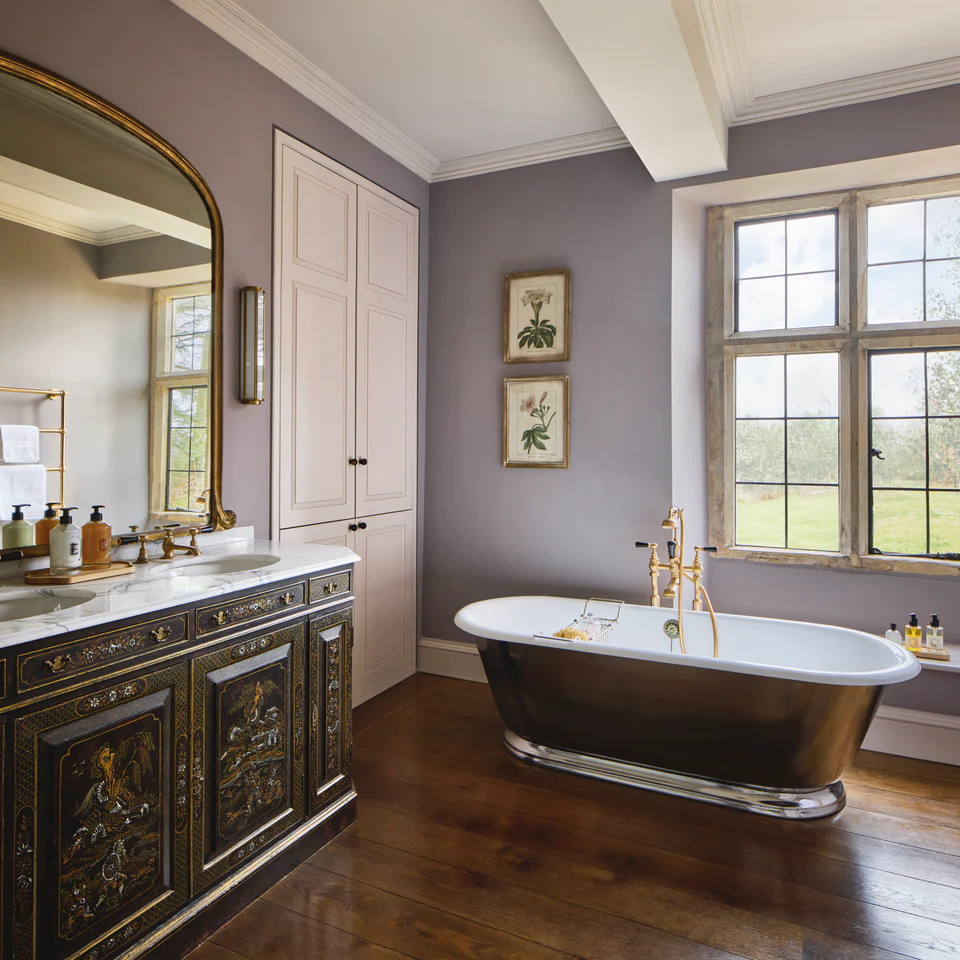 H38 Cotswolds V Ready Token Main Bathroom 01216 Panorama V5 Lowres 1x1 A6937985 D652 4b68 B2f8 15cde7e84c2c