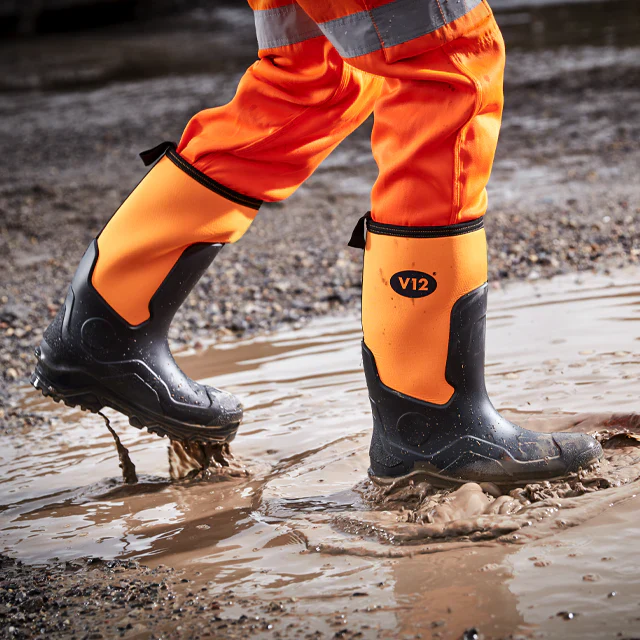 V12footwear Groundworkerinuse Water 1024x1024 730b0361 7440 4f05 B13d 92c02930d949