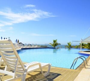 Pour organiser une escapade parfaite, les voyageurs recherchent de plus en plus des expériences alliant confort, rapport qualité-prix et lieux inoubliables. SOWELL Hotels & Residences répond à cette demande avec une approche novatrice du voyage : des séjours tout compris dans certaines des destinations les plus exceptionnelles de France. Des côtes ensoleillées aux sommets majestueux des montagnes, en passant par des retraites champêtres sereines, SOWELL transforme chaque voyage en une parenthèse mémorable et sans accroc.