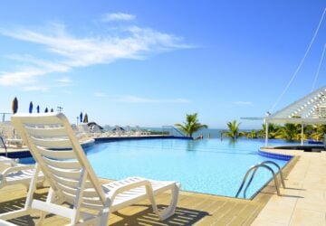 Pour organiser une escapade parfaite, les voyageurs recherchent de plus en plus des expériences alliant confort, rapport qualité-prix et lieux inoubliables. SOWELL Hotels & Residences répond à cette demande avec une approche novatrice du voyage : des séjours tout compris dans certaines des destinations les plus exceptionnelles de France. Des côtes ensoleillées aux sommets majestueux des montagnes, en passant par des retraites champêtres sereines, SOWELL transforme chaque voyage en une parenthèse mémorable et sans accroc.