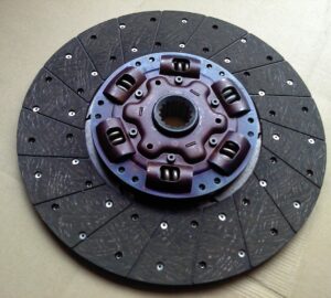 Modern motoring and cycling rarely fit into neat categories. A single week can involve a flat battery, a bike tune-up, new tyres, and a last-minute accessory purchase. Halfords has built its reputation around understanding that reality. Rather than specialising in just one corner of the journey, the brand positions itself as a practical hub where products, services, and expertise come together in one place. This review looks at how Halfords supports everyday drivers and cyclists through a service-led approach that prioritises convenience, trust, and consistency across the entire journey.