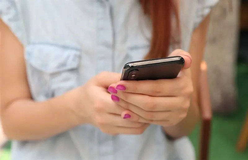 Mobile Phone 1.jpg@webp