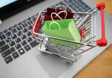 Dans le monde du e-commerce en constante évolution, Showroomprive.com s'est forgé une place unique en offrant à ses membres un accès exclusif à des ventes privées sur les plus grandes marques. Alliant prix abordables et qualité premium, la plateforme est devenue incontournable pour les acheteurs avertis à la recherche de mode, d'articles lifestyle et bien plus encore, à des prix imbattables.