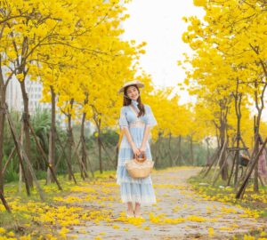 The British high street is no stranger to change, but few moments feel as significant as the closing chapter of a well known fashion brand. Quiz Clothing, long recognized for its stylish occasion wear and accessible glamour, is now entering its final phase marked by a sweeping clearance sale that signals the end of an era.